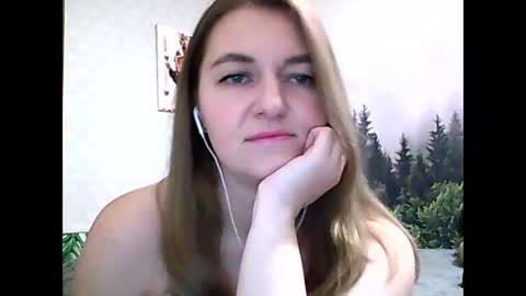 Daisy online show from February 8, 9:36 pm