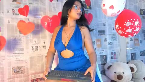 Snapshot of candys_victoria chatting on February 15, 3:42 am Candys Victoria online show from February 15, 3:42 am