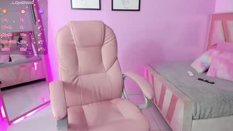 Violetta online show from February 4, 2:21 pm