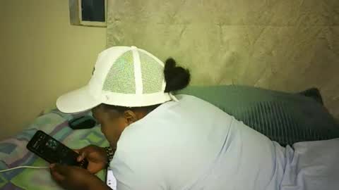 candyXLO online show from October 5, 4:47 pm