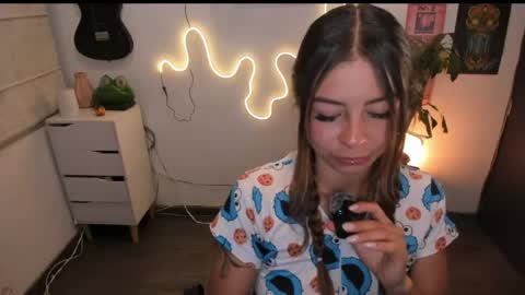 Camilla online show from May 2, 1:44 am