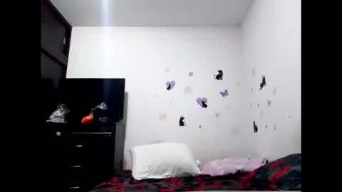 Snapshot of canelalovee chatting on October 17, 10:58 pm CANELA online show from October 17, 10:58 pm