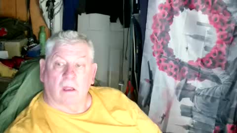 canoelicker69 online show from April 28, 4:22 pm