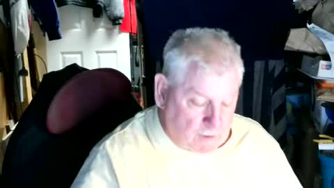 canoelicker69 online show from July 9, 7:51 pm