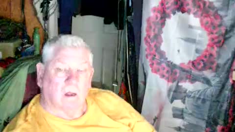 canoelicker69 online show from April 27, 6:49 pm