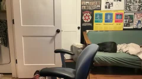 cantleavethehouse online show from March 10, 5:45 am