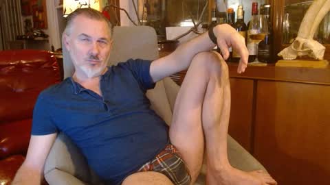 captian_rich online show from January 7, 4:17 am