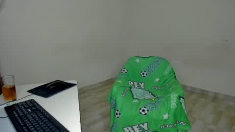 Carlos and Cristian  online show from June 17, 1:10 am