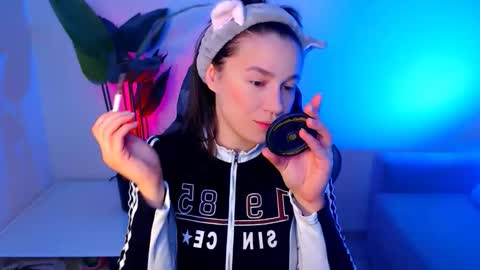 Mary online show from February 5, 4:49 am