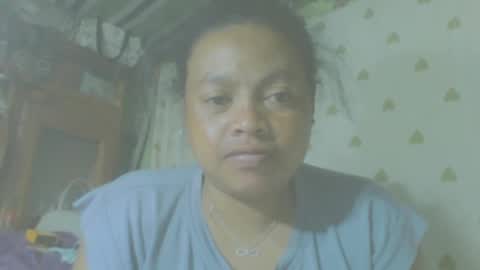 carinesexy69 online show from July 25, 11:57 pm