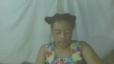 Snapshot of carinesexy69 chatting on October 10, 11:38 am carinesexy69 online show from October 10, 11:38 am