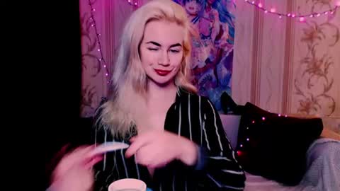 Carin online show from June 15, 2:47 am