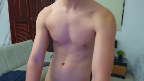 carl_dixon online show from July 10, 4:17 am
