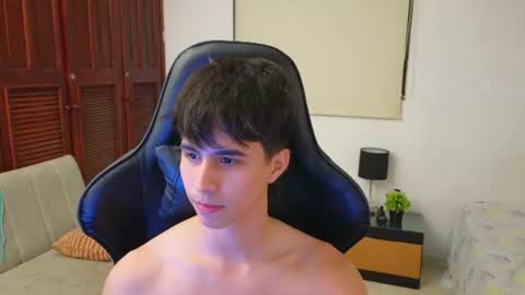 carl_dixon online show from July 7, 2:02 am