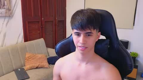 carl_dixon online show from June 18, 11:54 pm