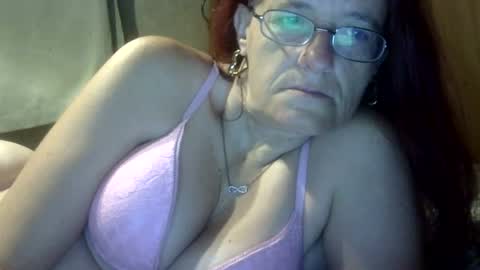 carleeswoman08 online show from July 7, 11:58 am