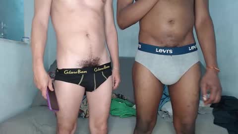 Snapshot of carlos_bigger chatting on October 18, 9:08 pm Carlos online show from October 18, 9:08 pm