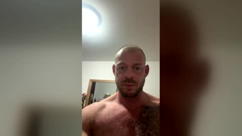 carloslavigne4 online show from April 1, 2:56 am