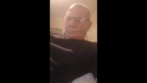 carlryan080 online show from March 23, 6:51 am