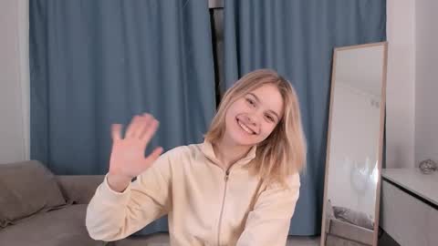 Alice online show from March 8, 6:45 pm