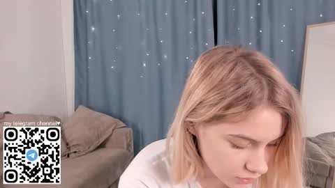 Alice online show from March 12, 7:06 pm