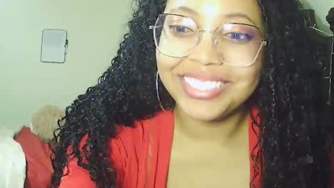 CARAMEL xoxo online show from February 21, 12:35 am