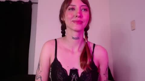 carmennrusso online show from March 17, 3:00 am