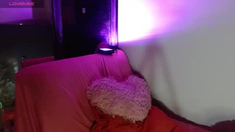 carolina dorothy online show from November 13, 7:11 am