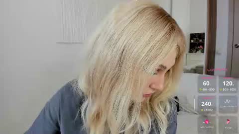 carol_may_ online show from August 2, 9:22 am