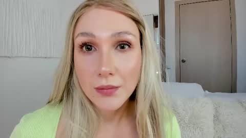 carol_may_ online show from July 25, 1:53 pm