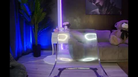 Mellany online show from July 25, 6:11 am