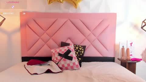 caroline daring online show from July 3, 1:27 pm