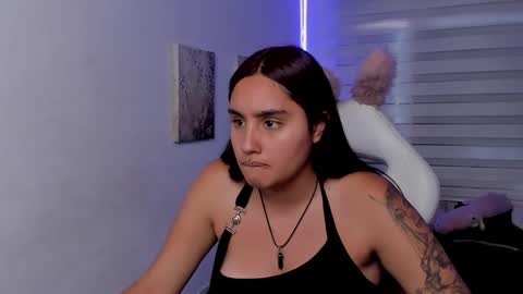 caroline_rodriguez_9 online show from June 5, 7:30 pm