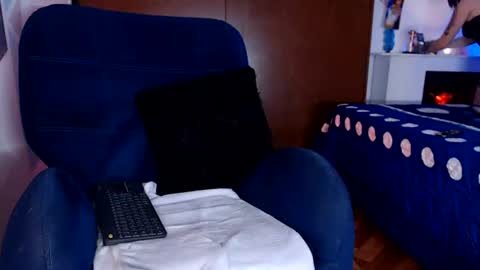 Carolin Blich online show from June 23, 1:02 am