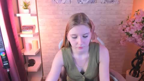 Caroline online show from February 2, 8:21 am