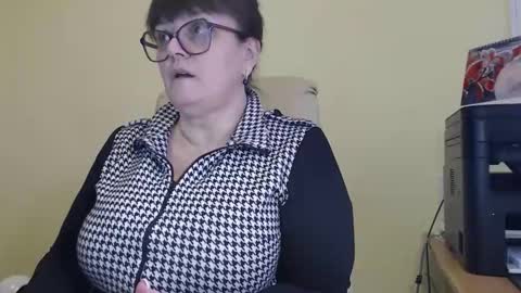 CarolineDream  online show from November 6, 11:46 am