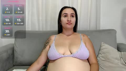 Caroline  online show from December 16, 6:03 pm