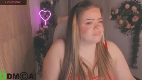 Snapshot of caroll_li chatting on March 10, 2:39 am caroll_li online show from March 10, 2:39 am