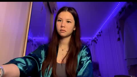 Emma online show from November 22, 9:08 am