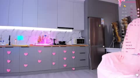 Yummi online show from October 25, 2:23 am