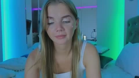 carriebradshawww online show from July 13, 8:56 pm