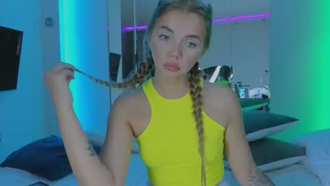 carriebradshawww online show from July 16, 6:00 pm