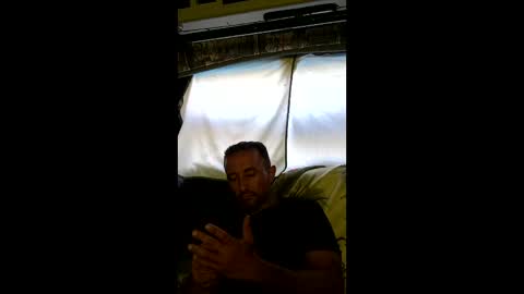 carrilloeverardo219 online show from March 22, 1:37 pm