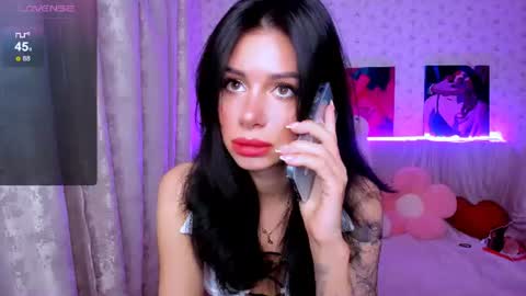 Your 3 online show from June 23, 6:36 pm
