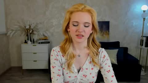 Carry online show from March 8, 2:04 am