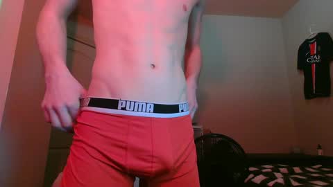 Snapshot of carsonboi11 chatting on February 6, 5:25 am carsonboi11 online show from February 6, 5:25 am