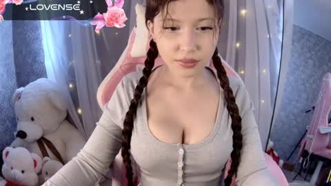 carysgs online show from May 5, 8:31 am
