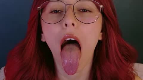 Casandra  online show from June 27, 2:50 am