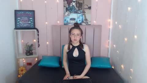 casandraroberthrs707 online show from March 6, 8:52 pm