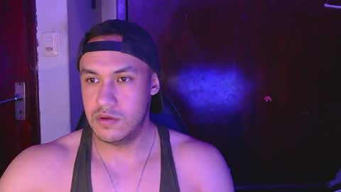 Snapshot of casas_oom chatting on December 4, 4:59 am      online show from December 4, 4:59 am